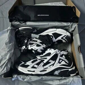 Balenciaga runner Men's Black